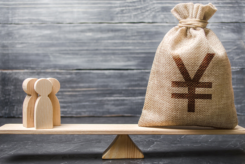 JAPAN MIDDLE MARKET: CROWDED FIELD