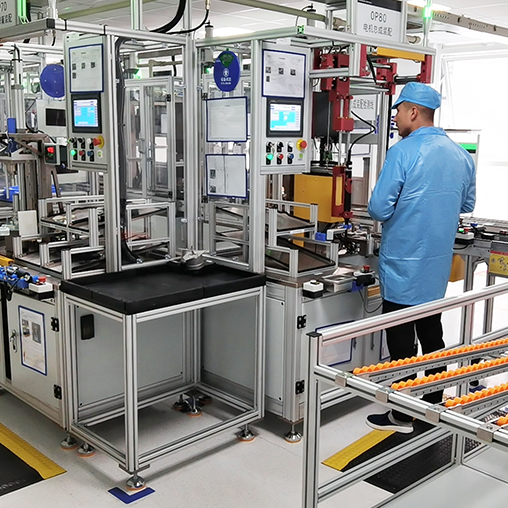 BIBO PUTS THE SMART INTO CHASSIS