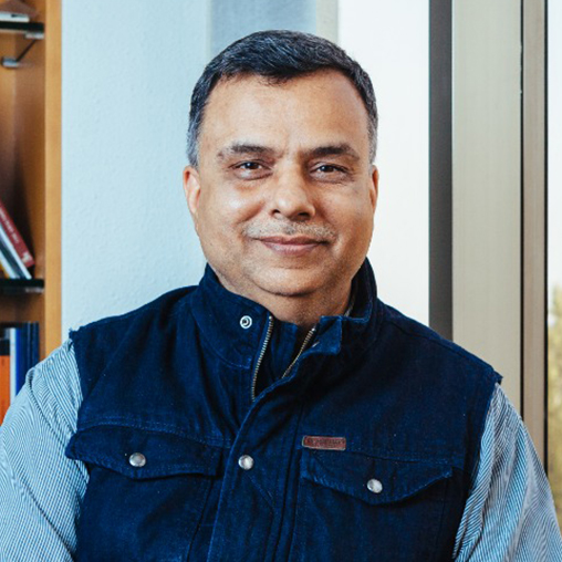 CHIRATAE EYES GLOBAL GROWTH